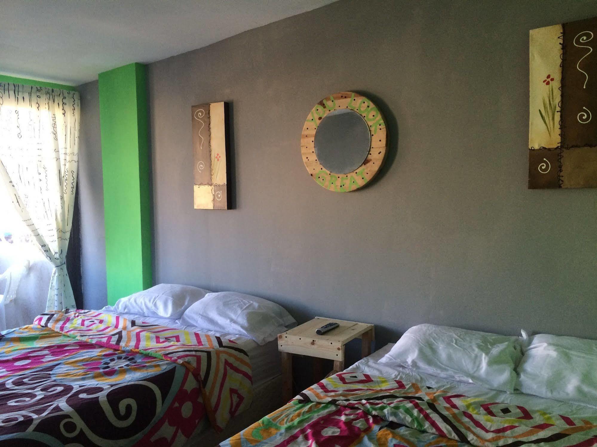 Bajas Cactus Hostel Cabo San Lucas Eksteriør billede